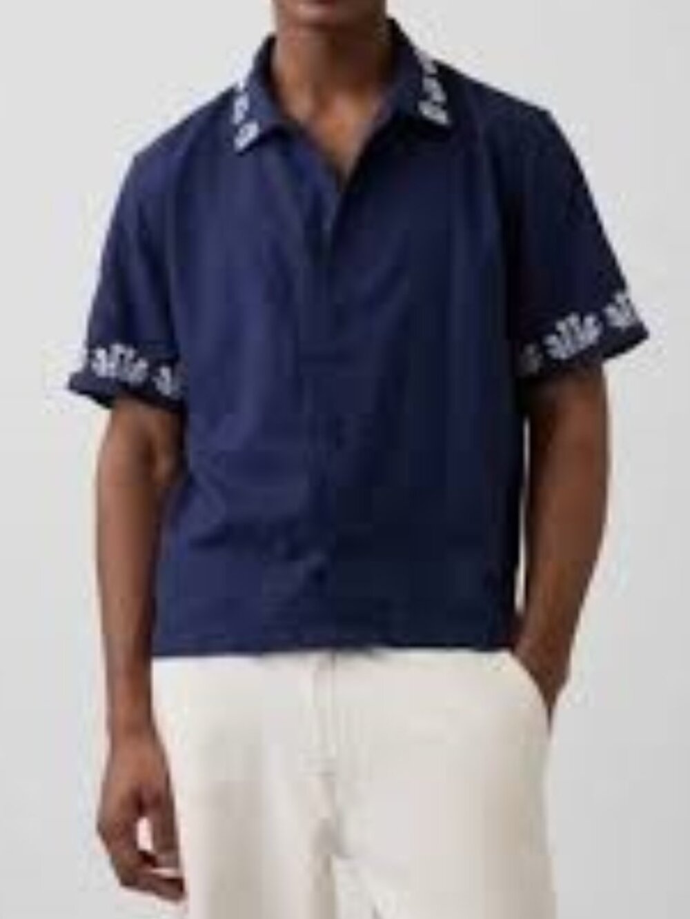 Gap Linen Relaxed Shirt Embroidered Details NEW